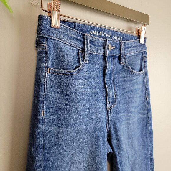 AE 0 Super Hi Rise Jegging Skinny American Eagle Medium Wash Stretch Jeans Short - Picture 4 of 13